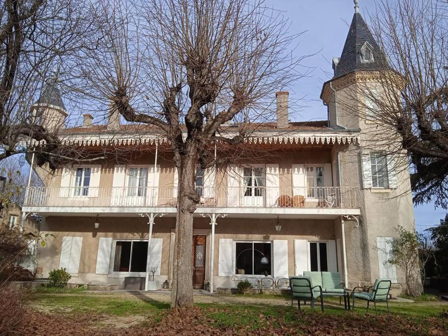 Maison Calme Avec Piscine Entouree De Son Parc Villa Quintenas